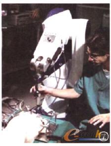 德圍顱頜面外科手術(shù)機(jī)器人