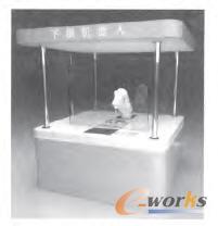 ����C����